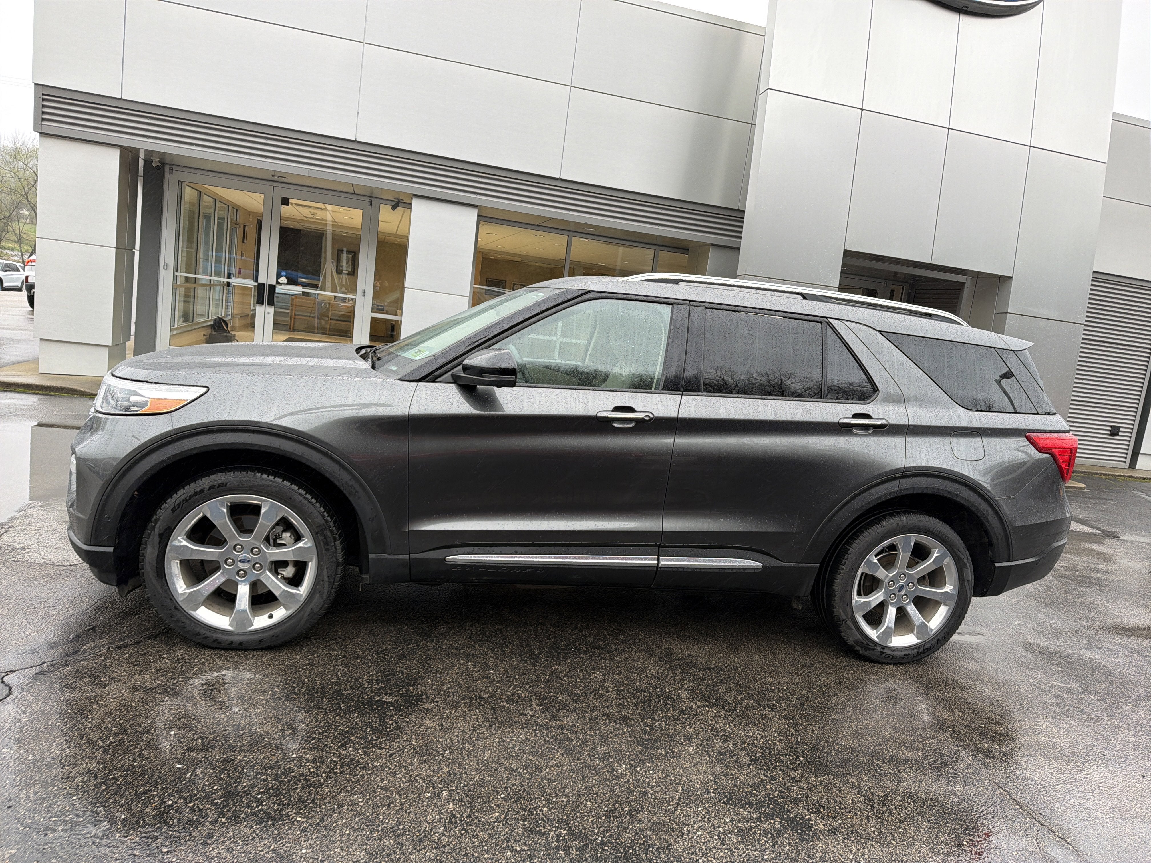 2020 Ford Explorer Platinum