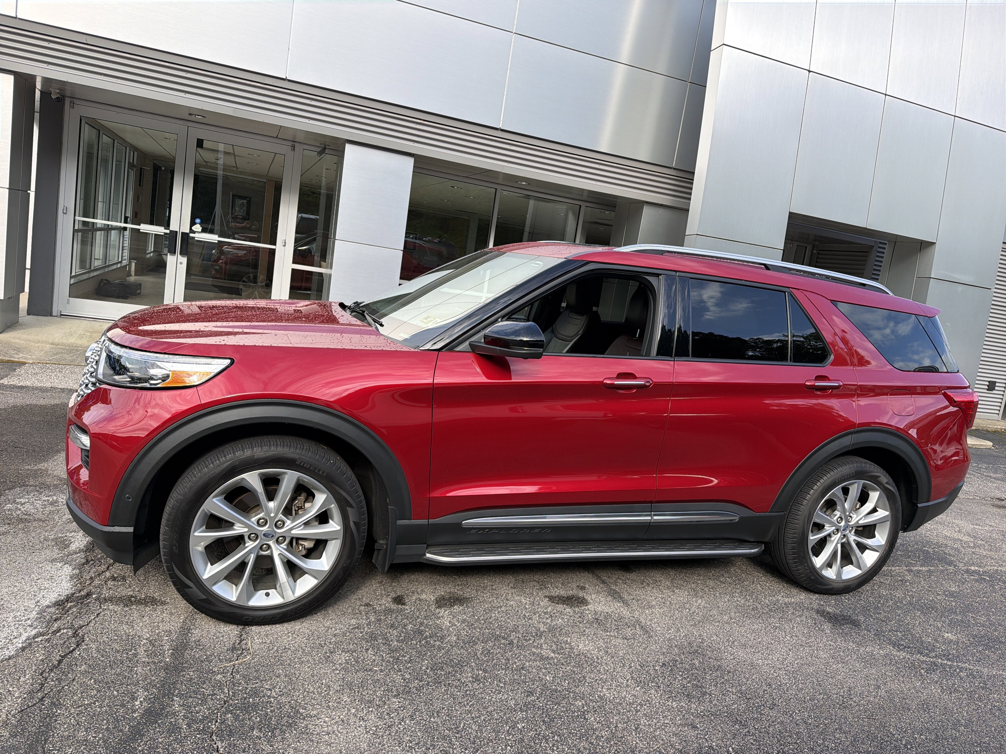 2021 Ford Explorer Platinum