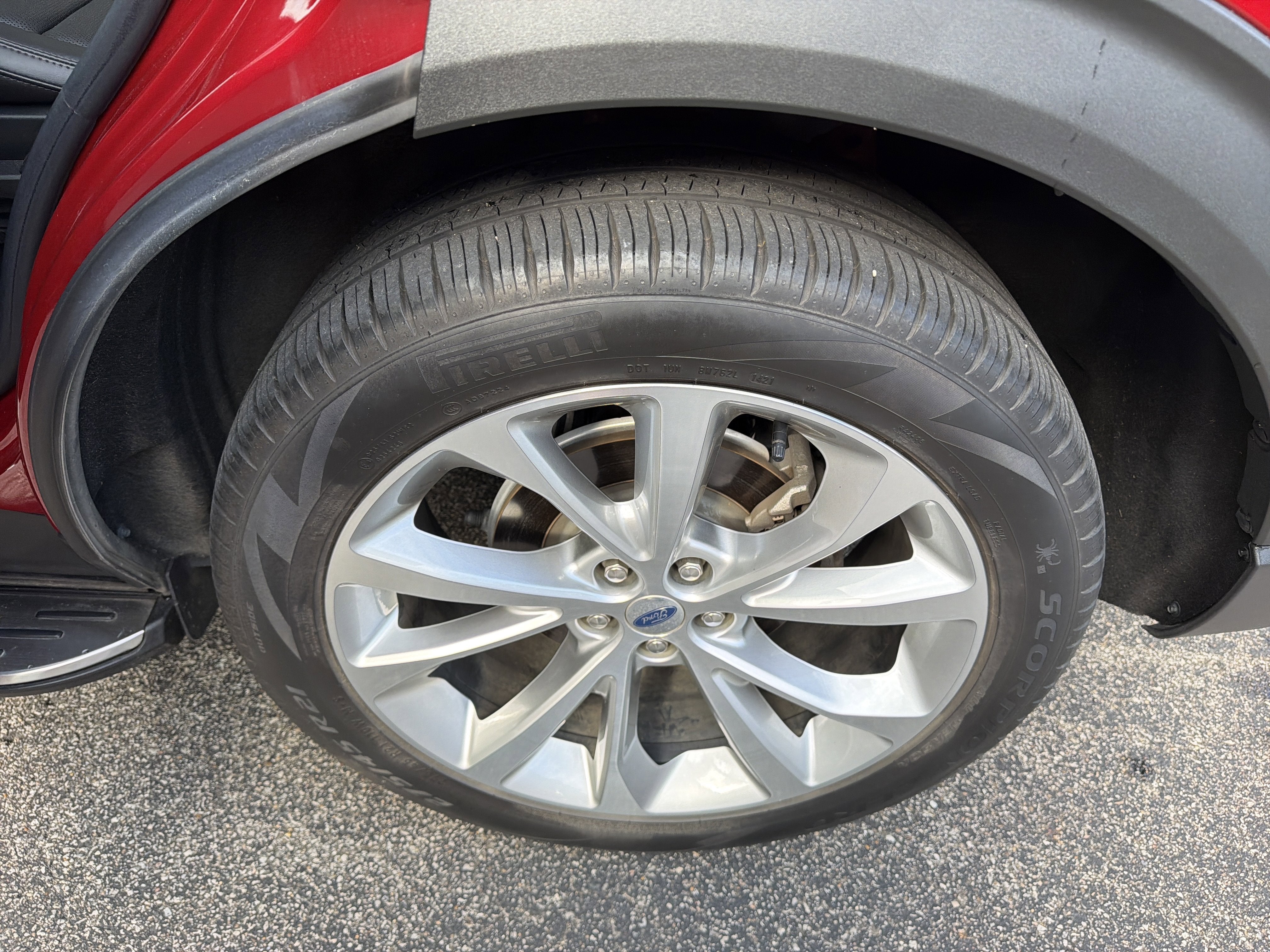 2021 Ford Explorer Platinum