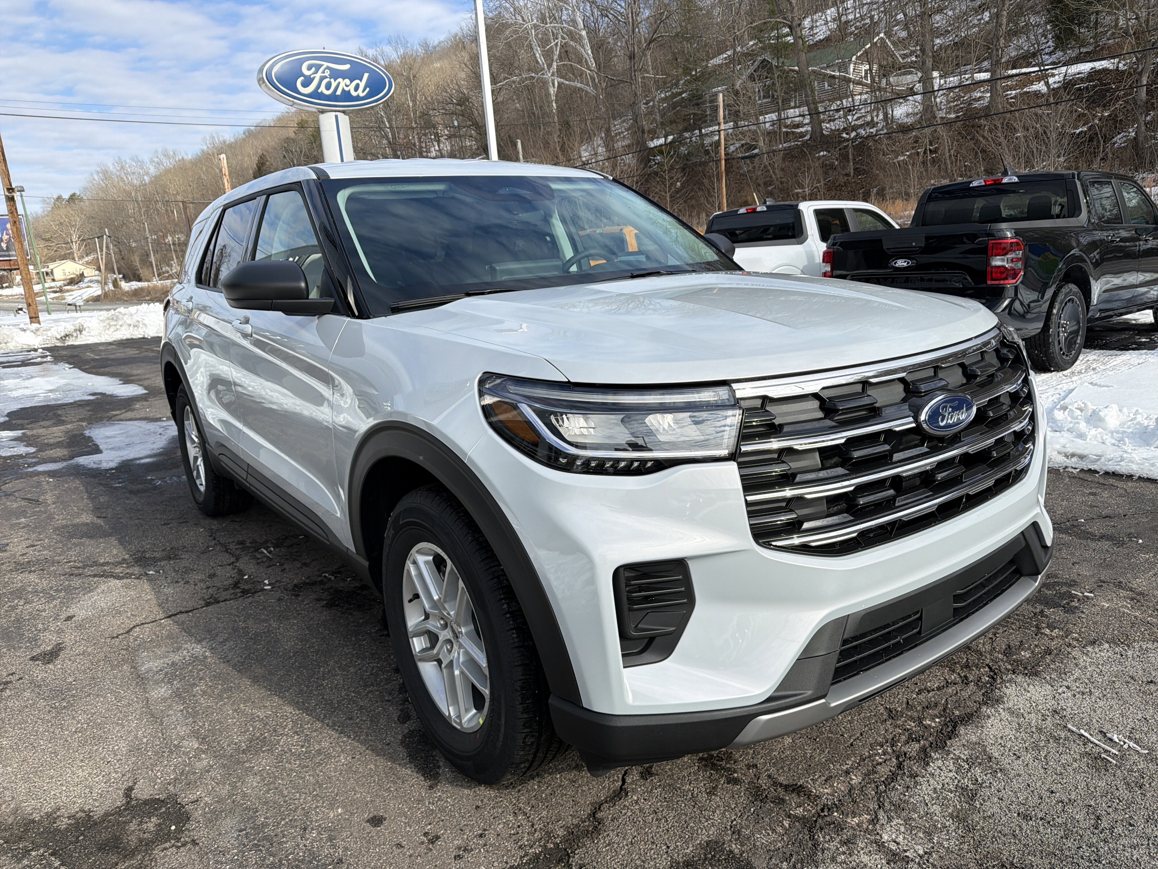 2026 Ford Explorer Active w/100A Pkg