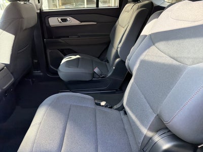 2026 Ford Explorer Base