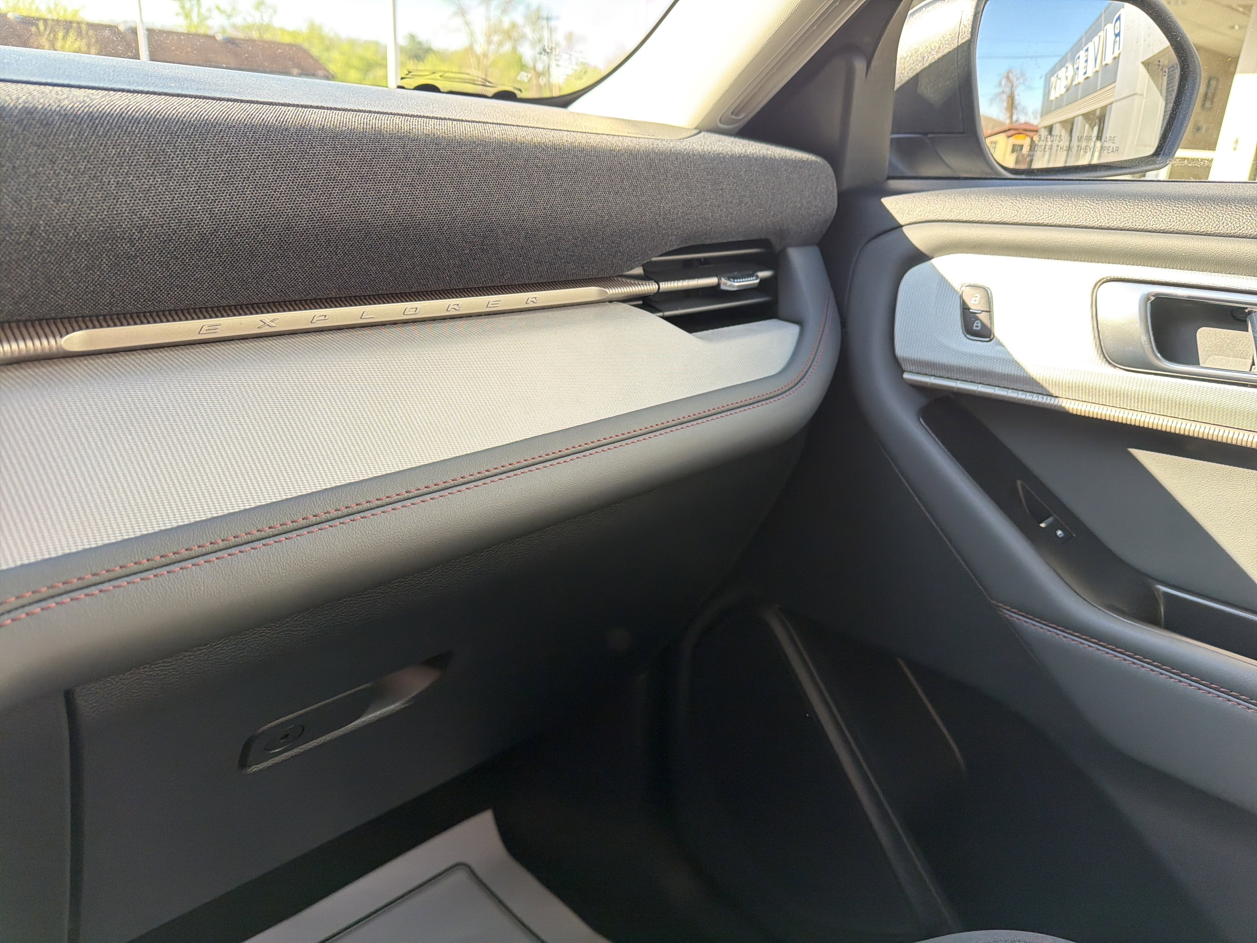 2026 Ford Explorer Base