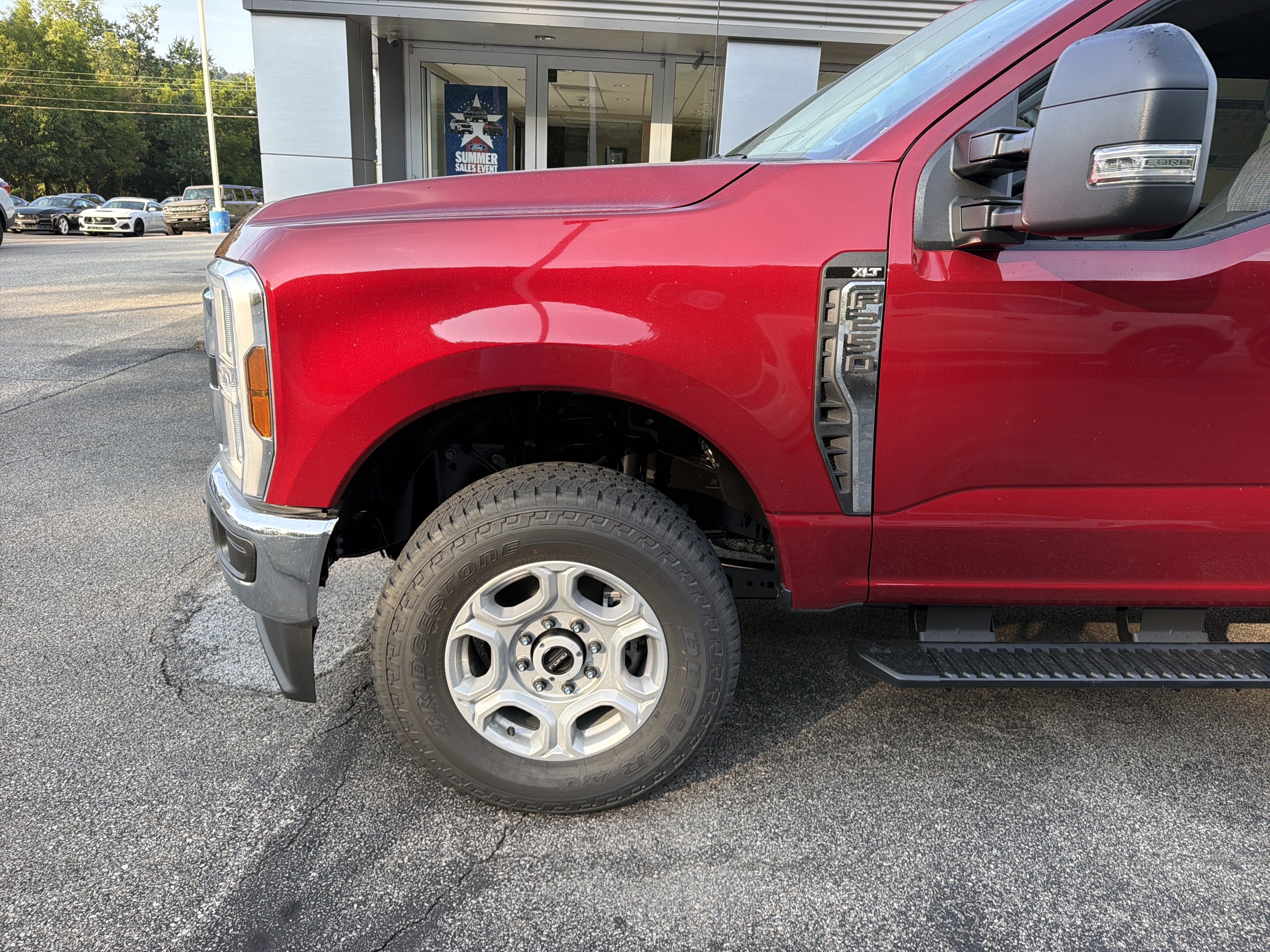 2027 Ford Super Duty F-250 Pickup XLT