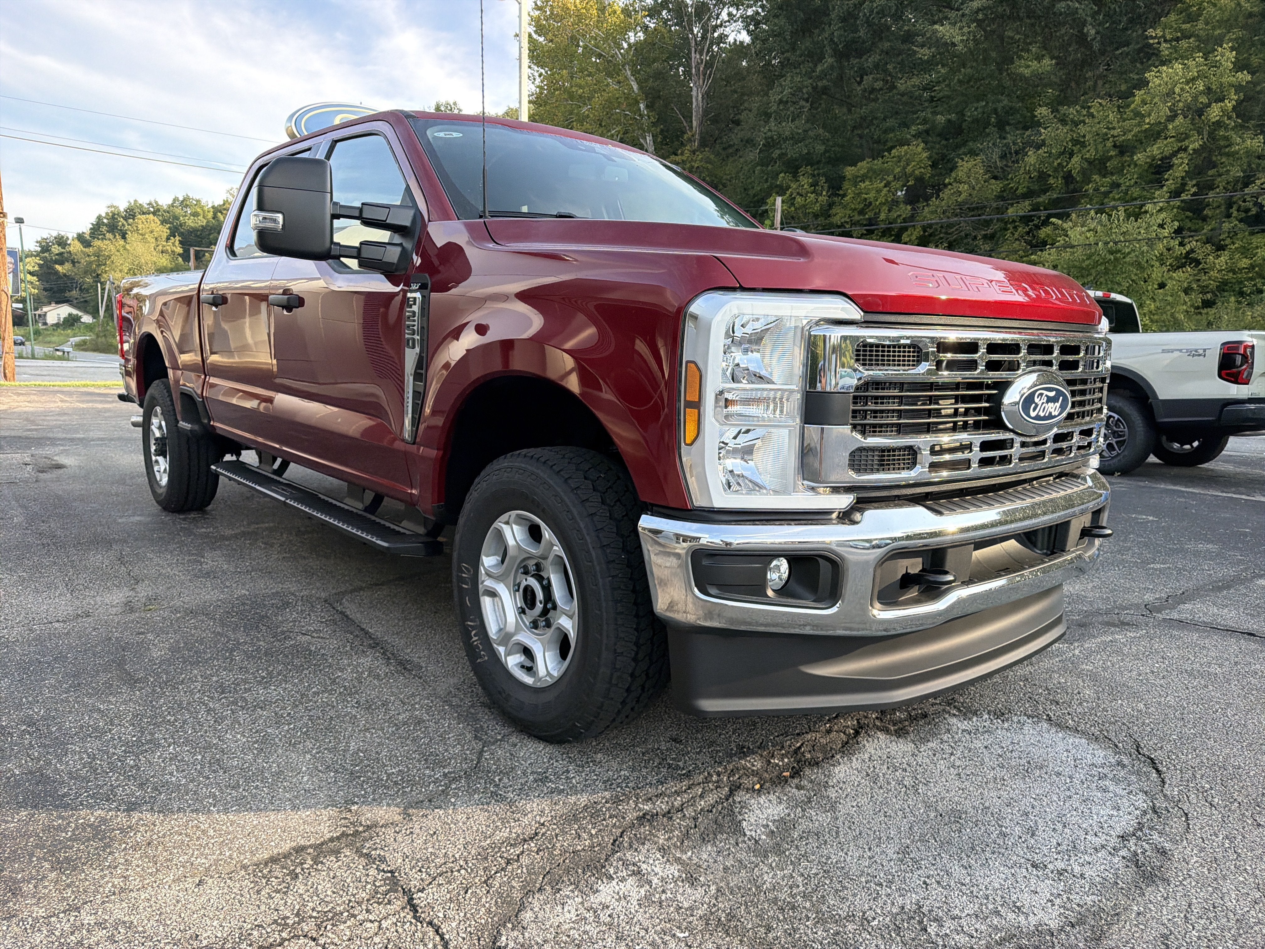 2027 Ford Super Duty F-250 Pickup XLT