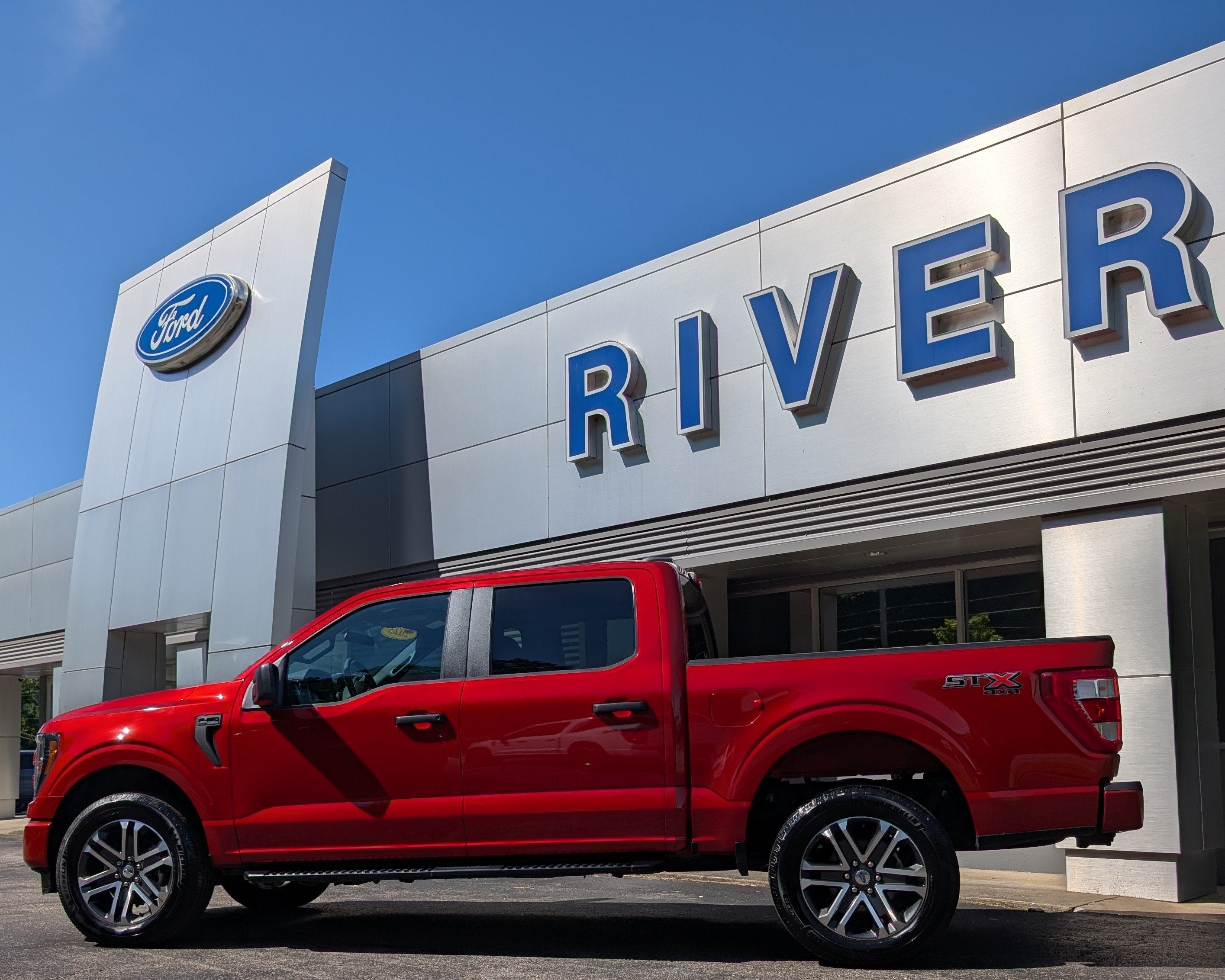 2023 Ford F-150 4X4 XL W/ STX Package