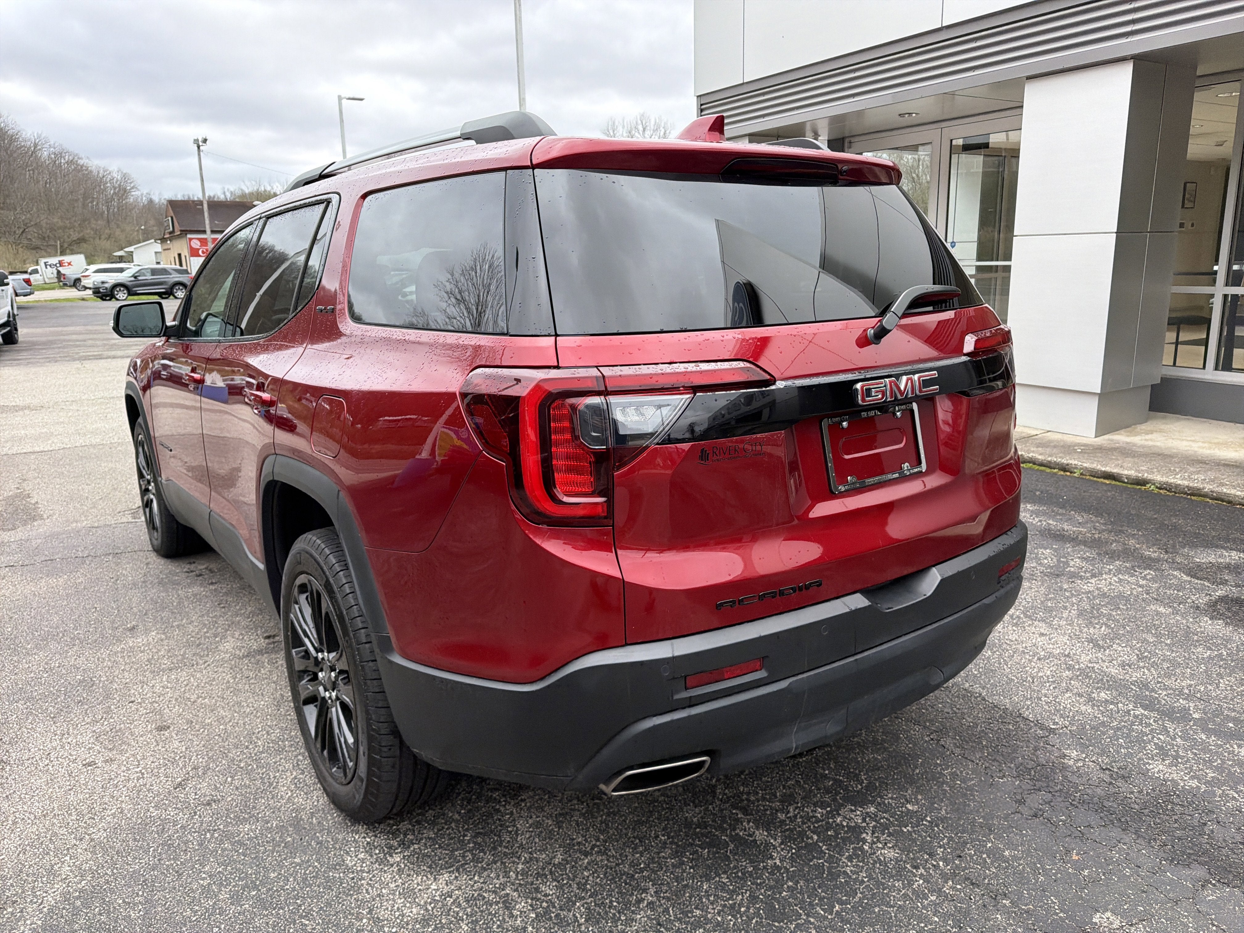 2023 GMC Acadia SLE