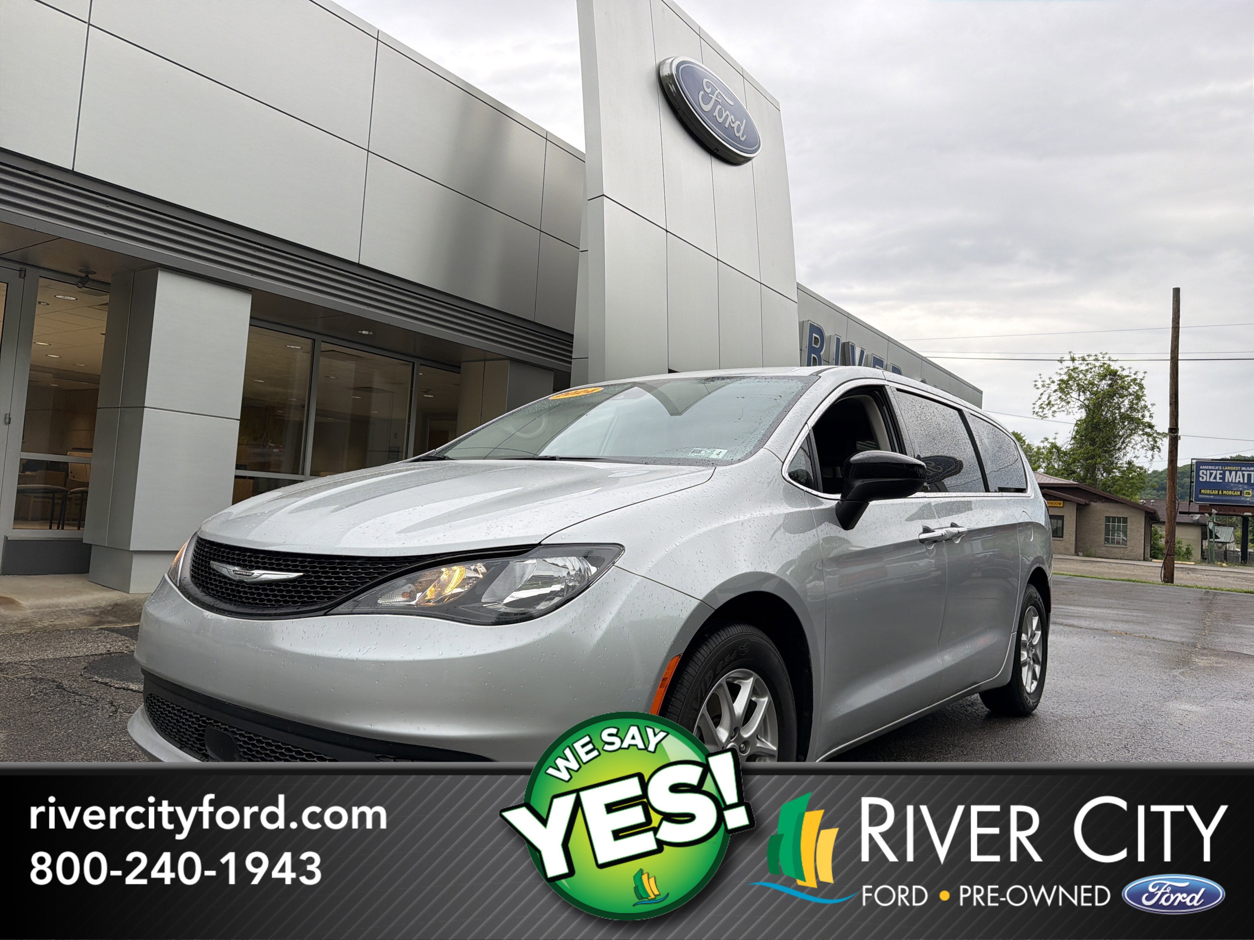 2024 Chrysler Voyager LX's photo