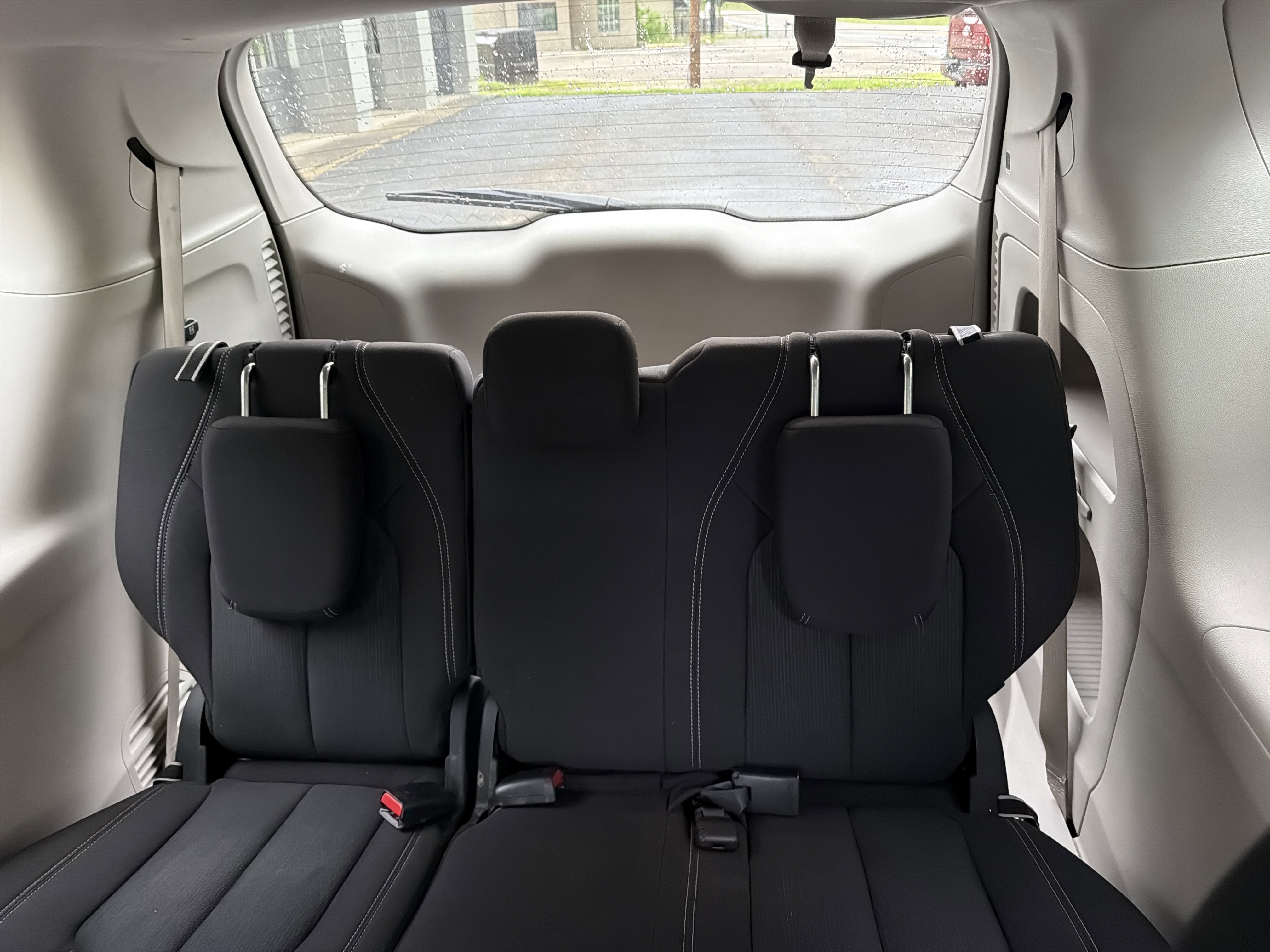 2024 Chrysler Voyager LX