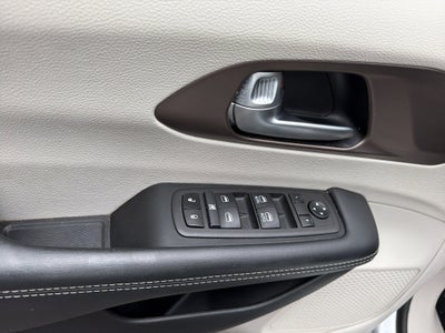2024 Chrysler Voyager LX