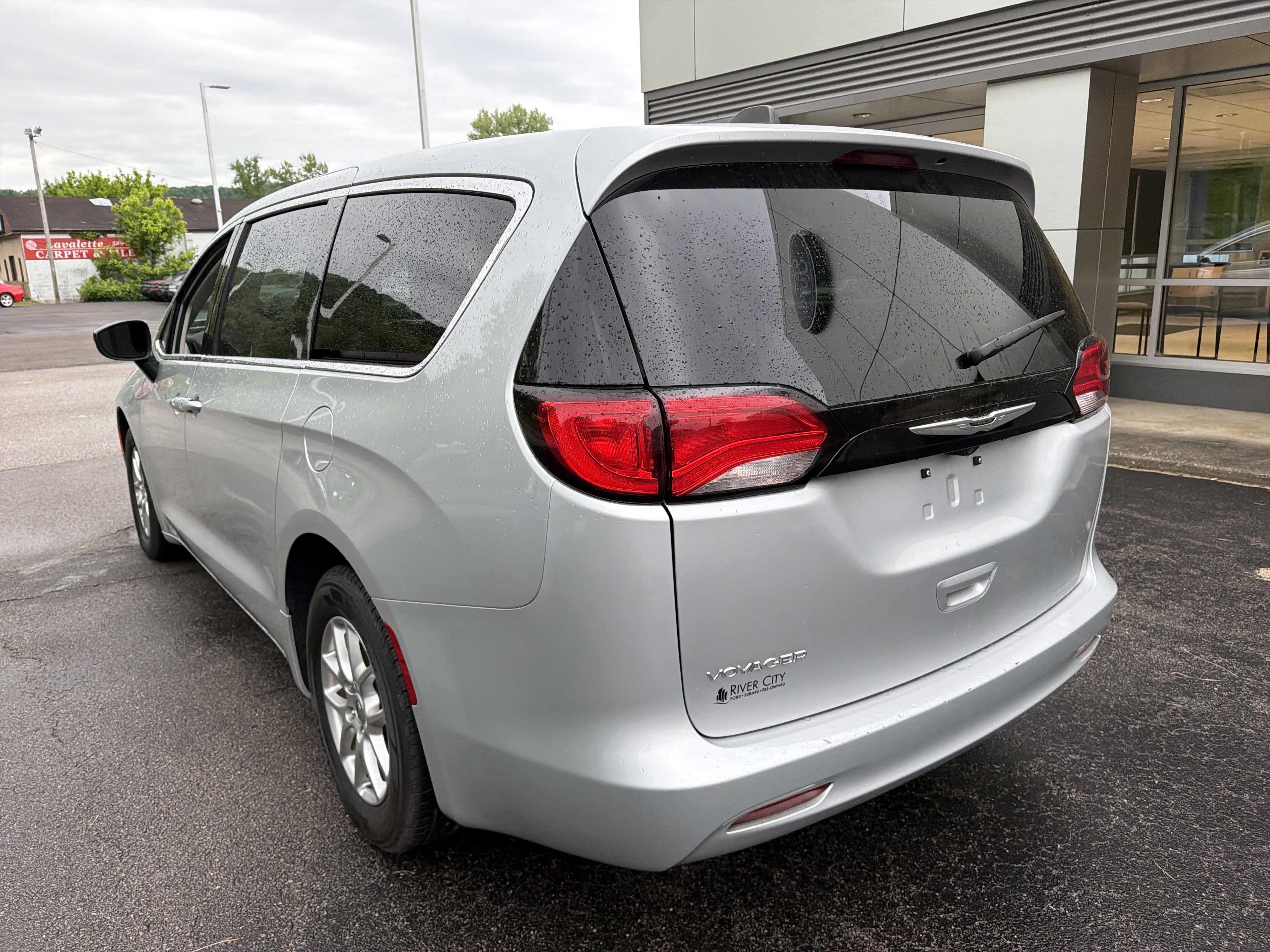 2024 Chrysler Voyager LX