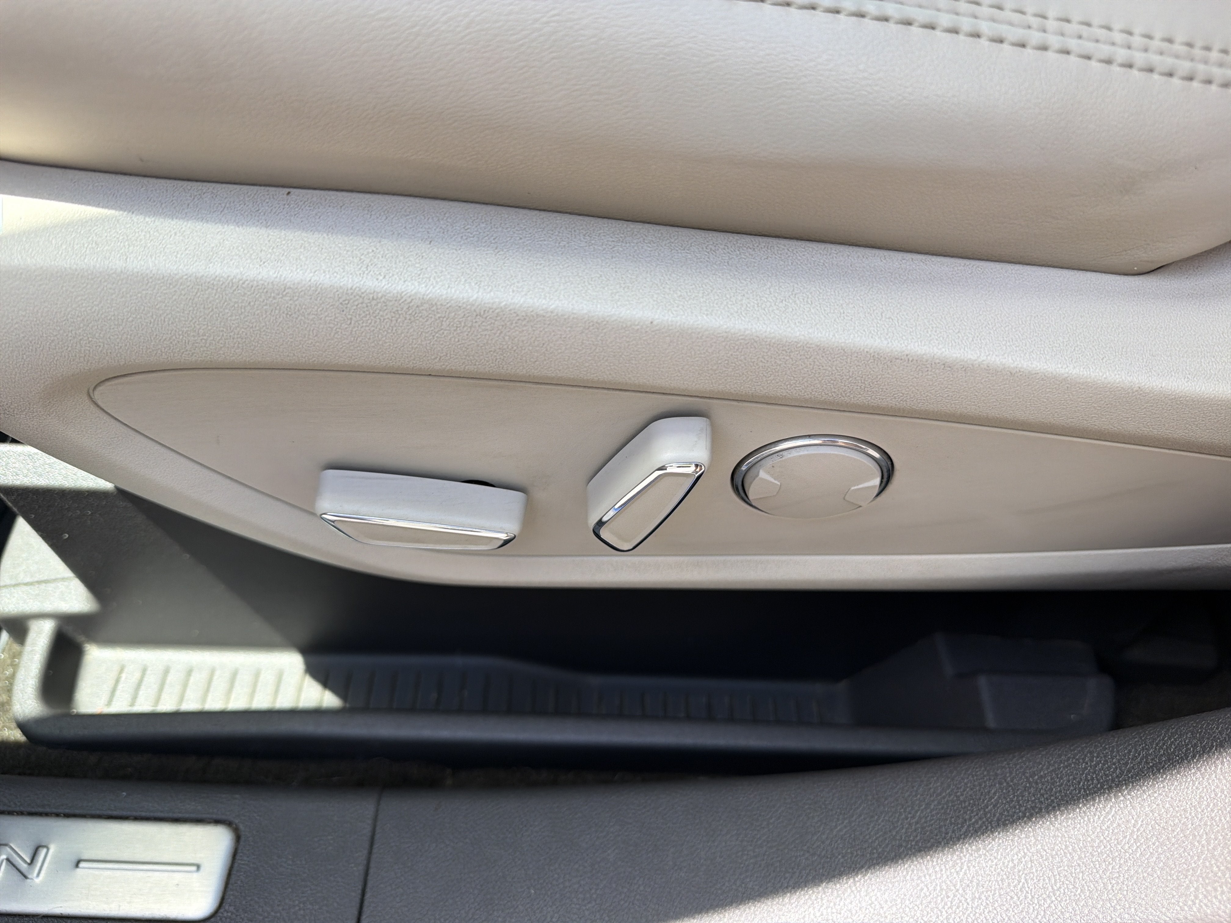 2020 Lincoln Nautilus Standard