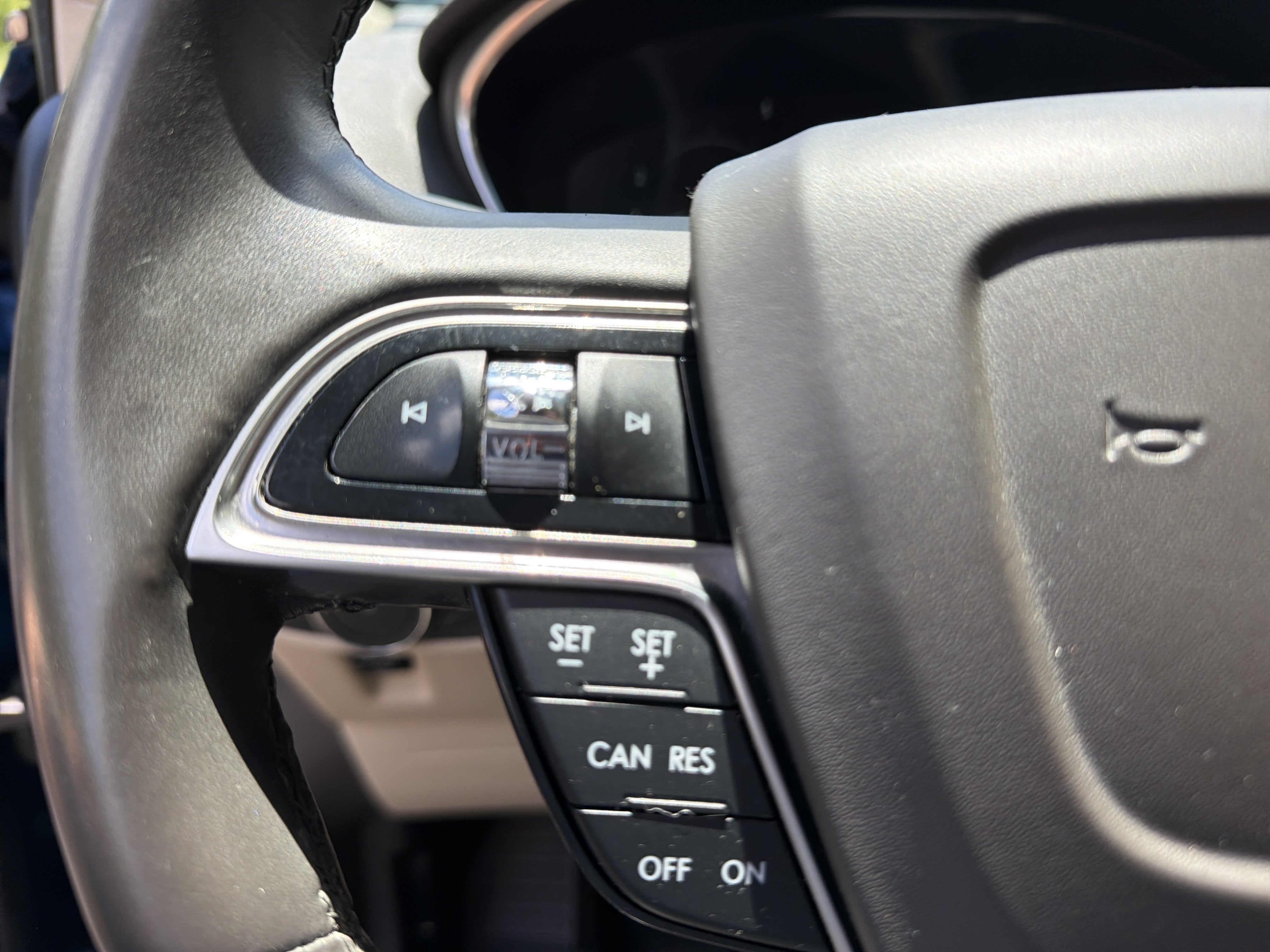 2020 Lincoln Nautilus Standard
