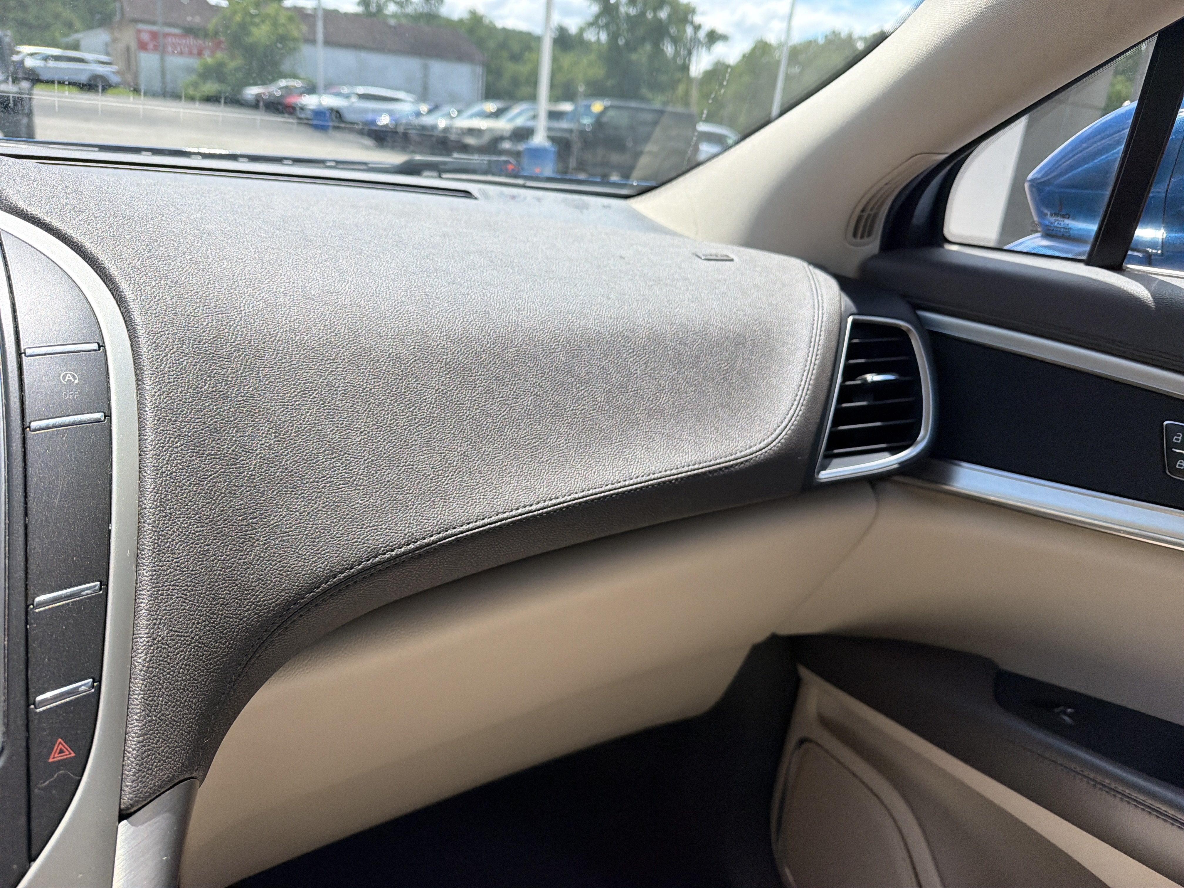 2020 Lincoln Nautilus Standard
