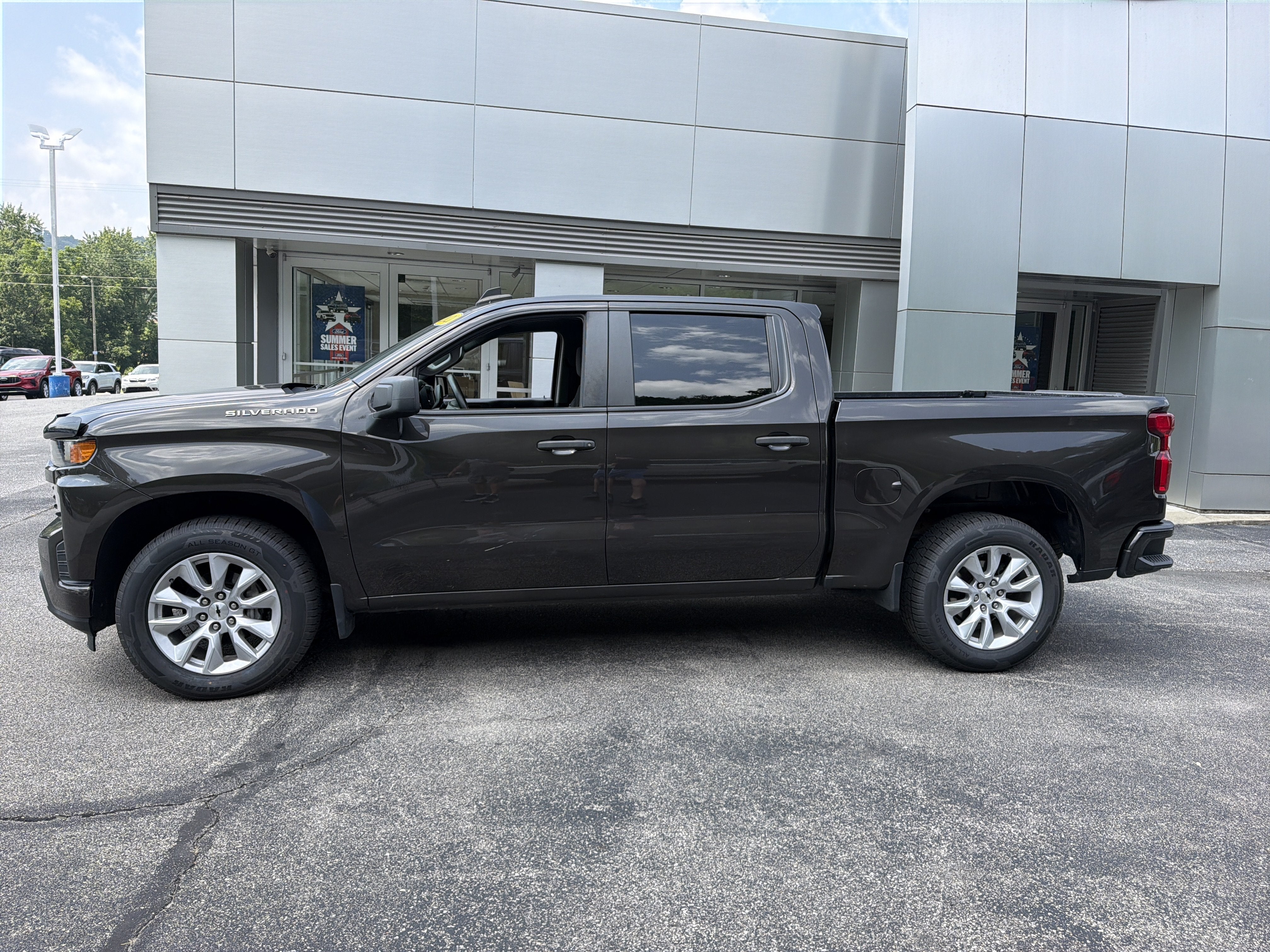 2021 Chevrolet Silverado 1500 Custom