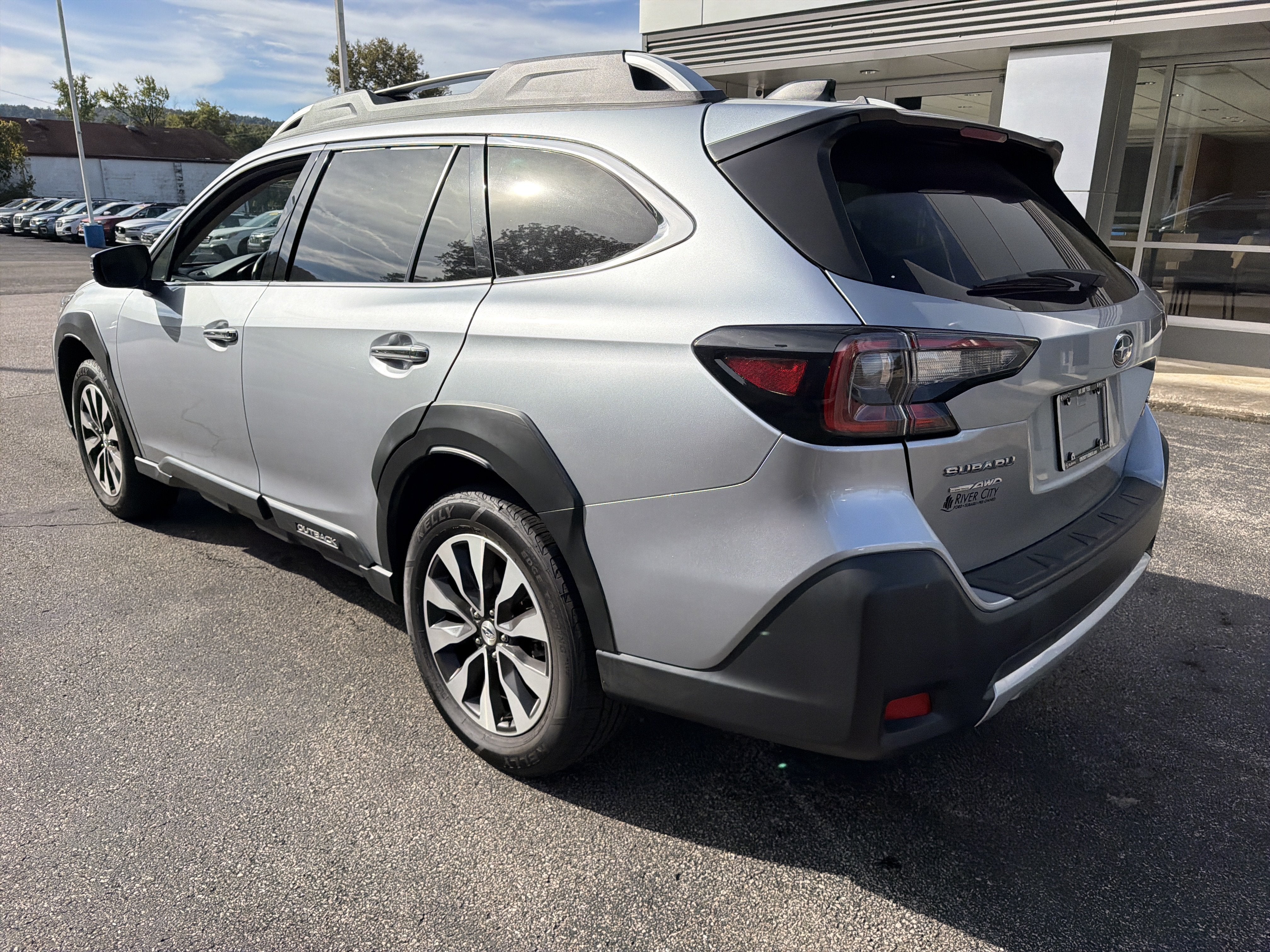 2024 Subaru Outback Touring