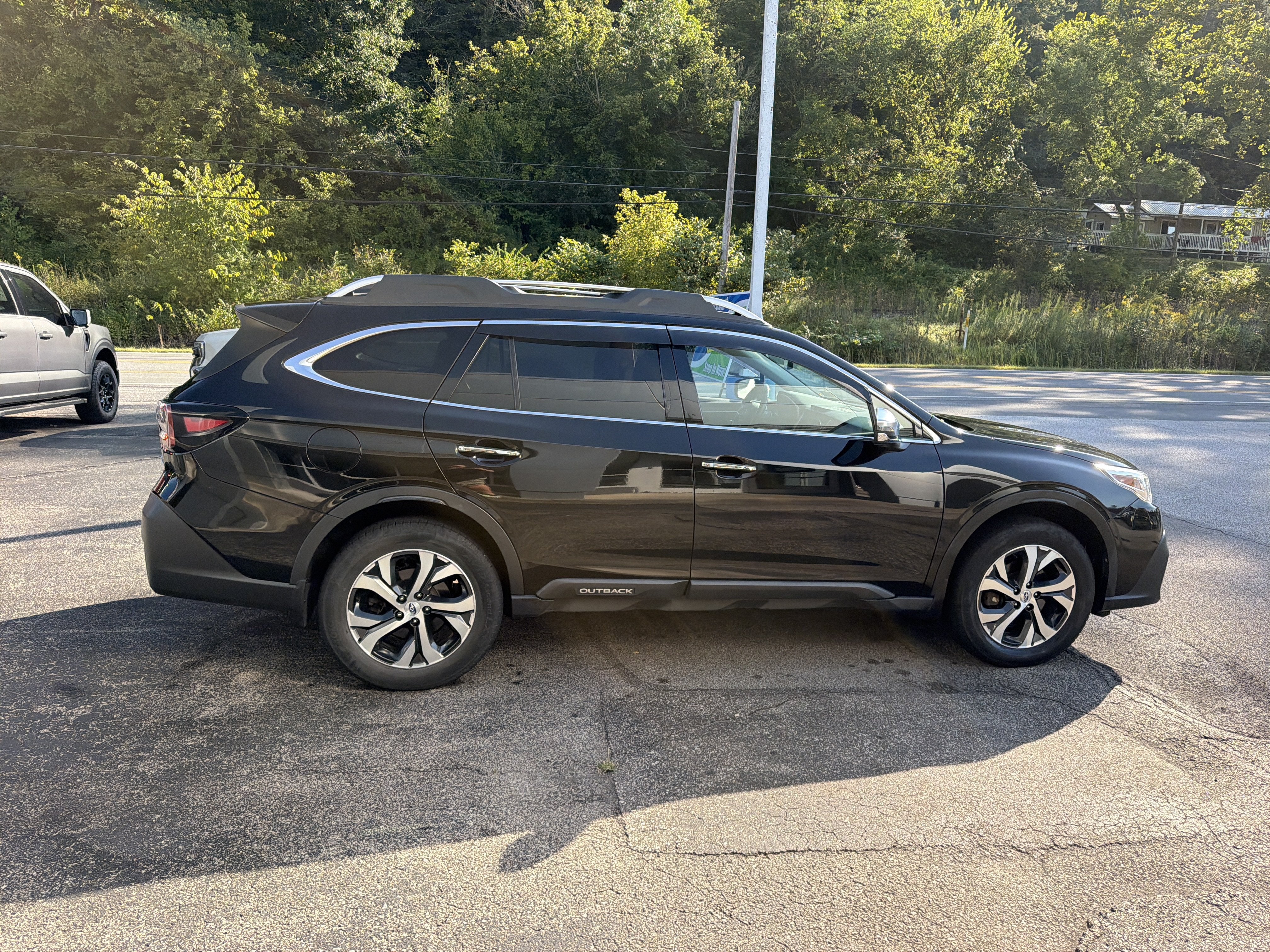 2022 Subaru Outback Touring