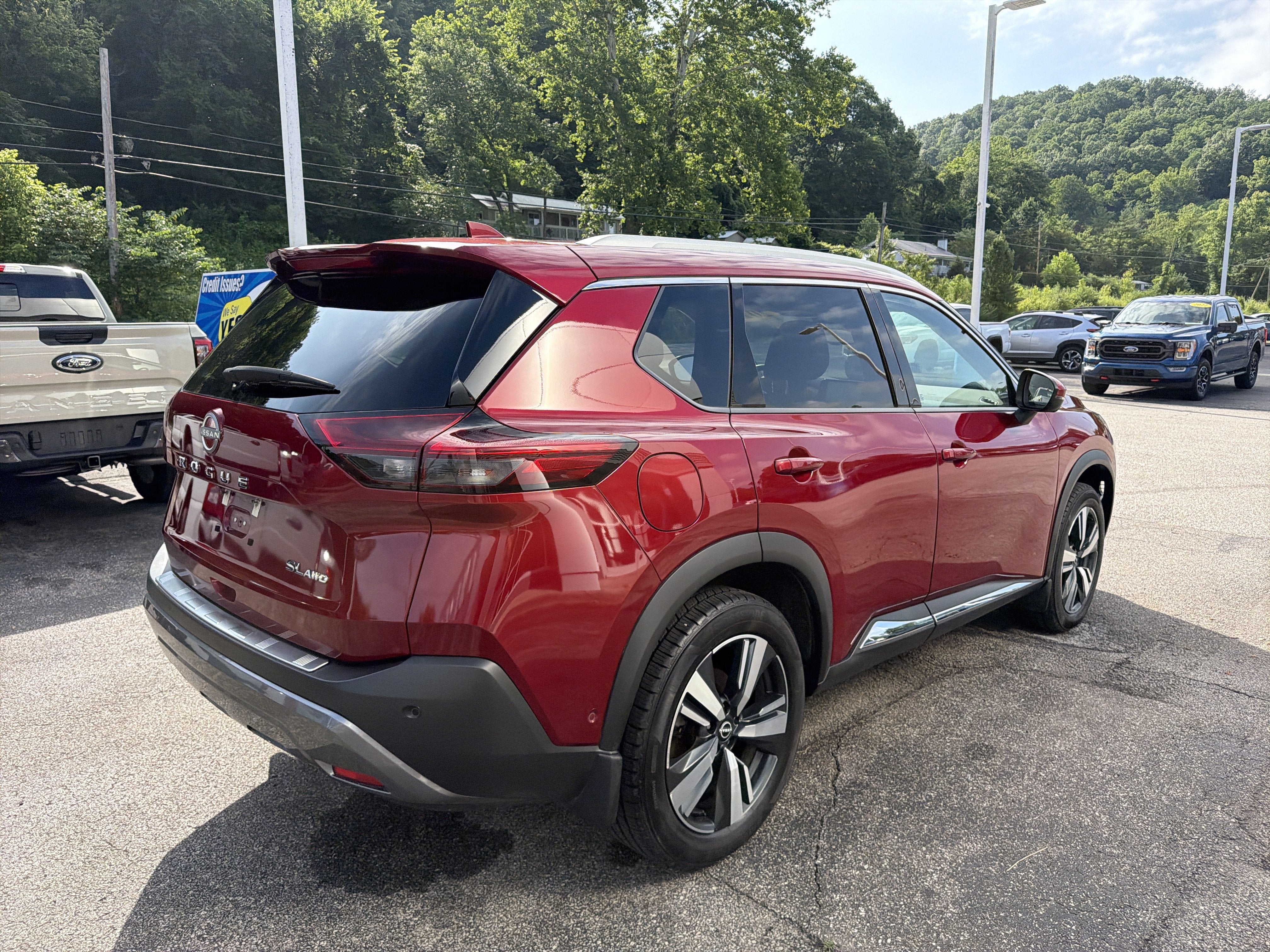 2023 Nissan Rogue SL
