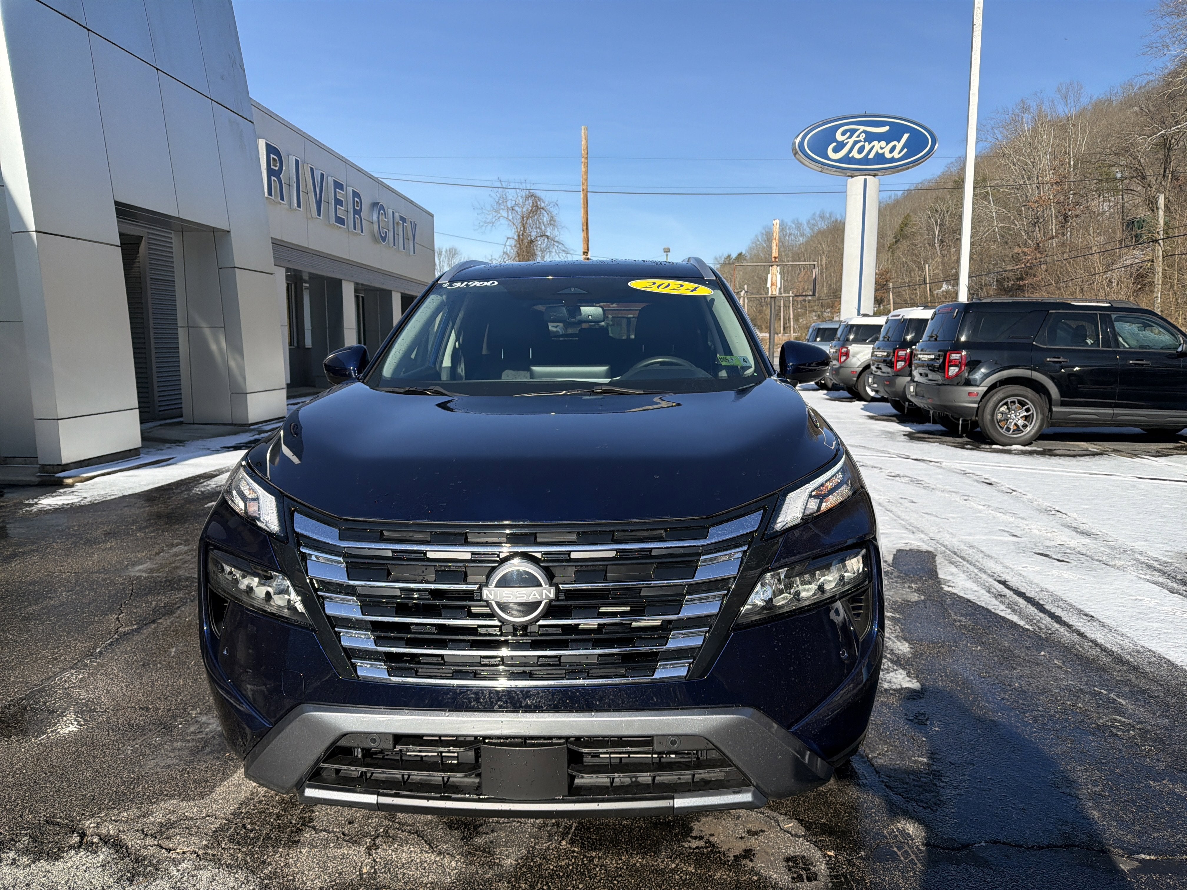 2024 Nissan Rogue SL