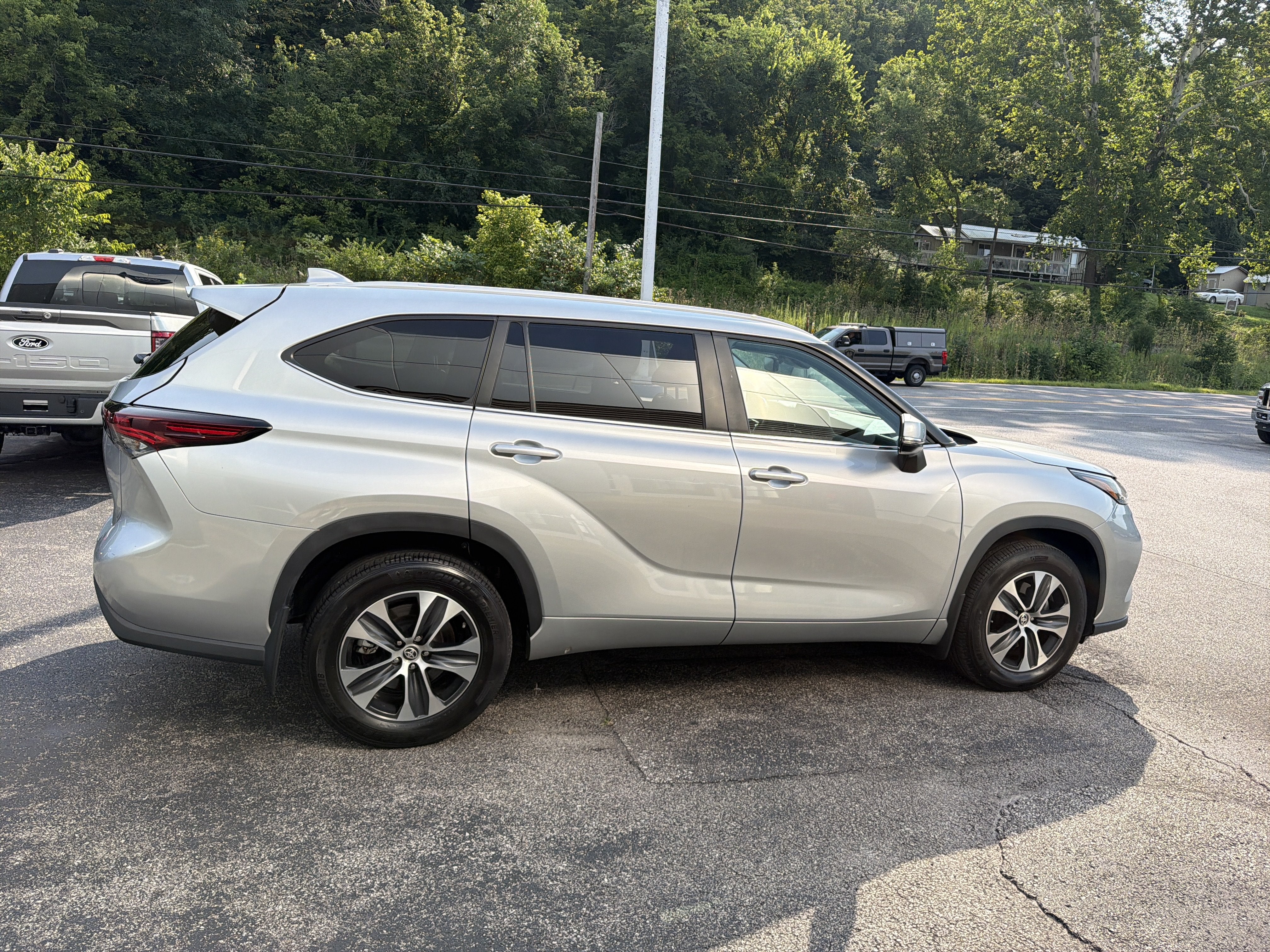 2024 Toyota Highlander XLE