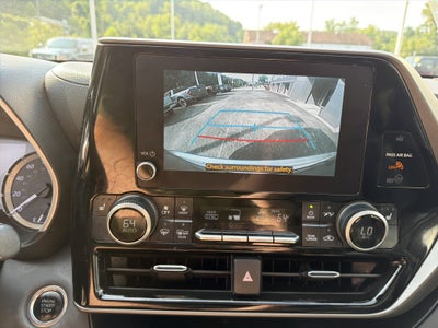2024 Toyota Highlander XLE