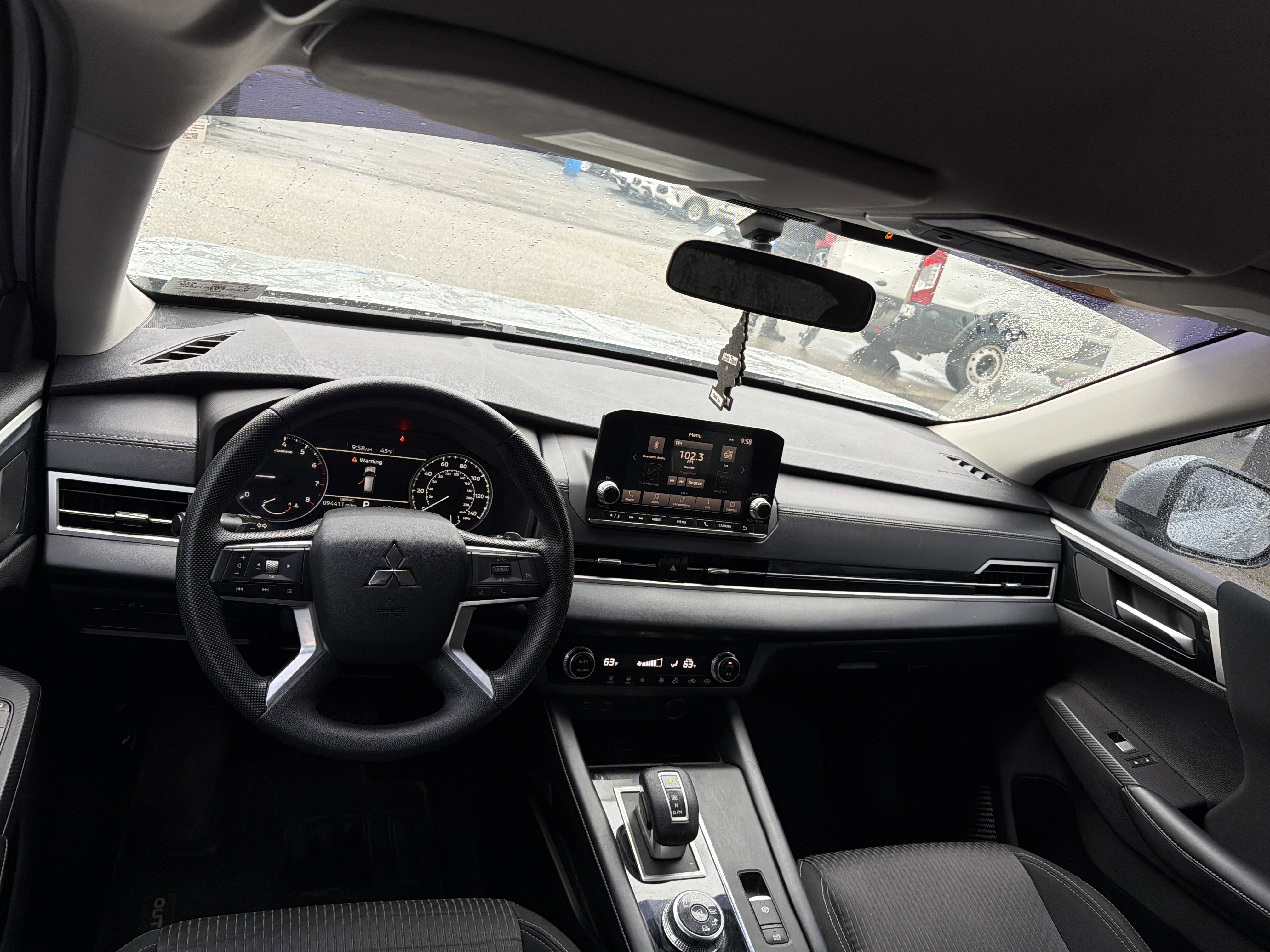 2022 Mitsubishi Outlander ES