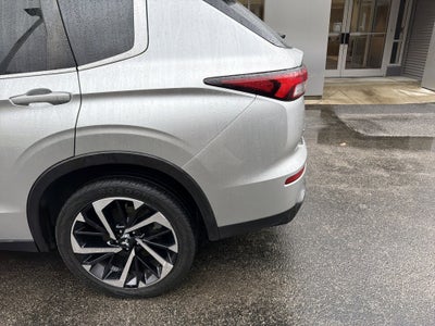 2022 Mitsubishi Outlander ES