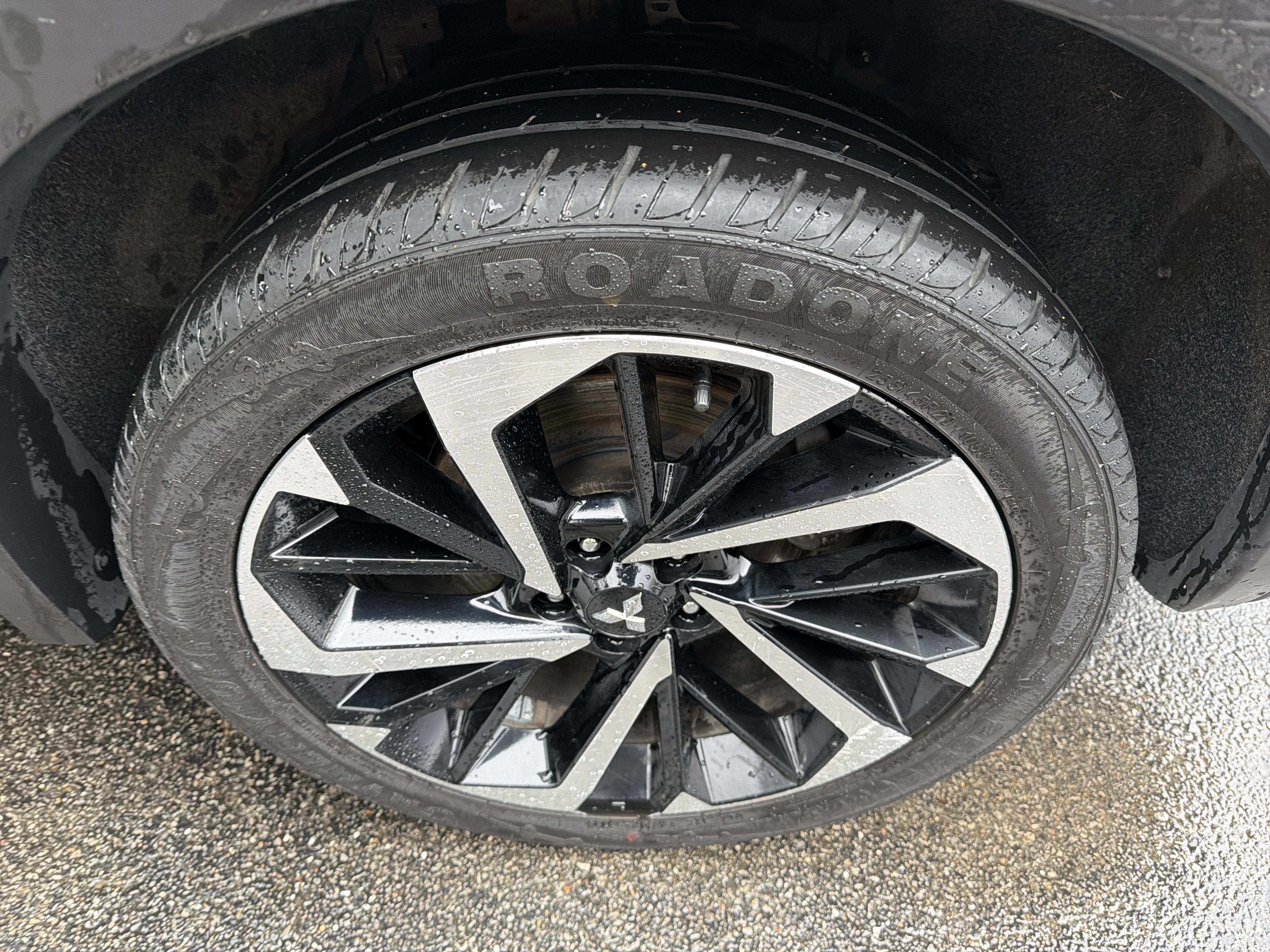 2022 Mitsubishi Outlander ES