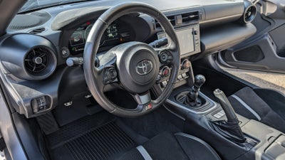 2024 Toyota GR86 Premium