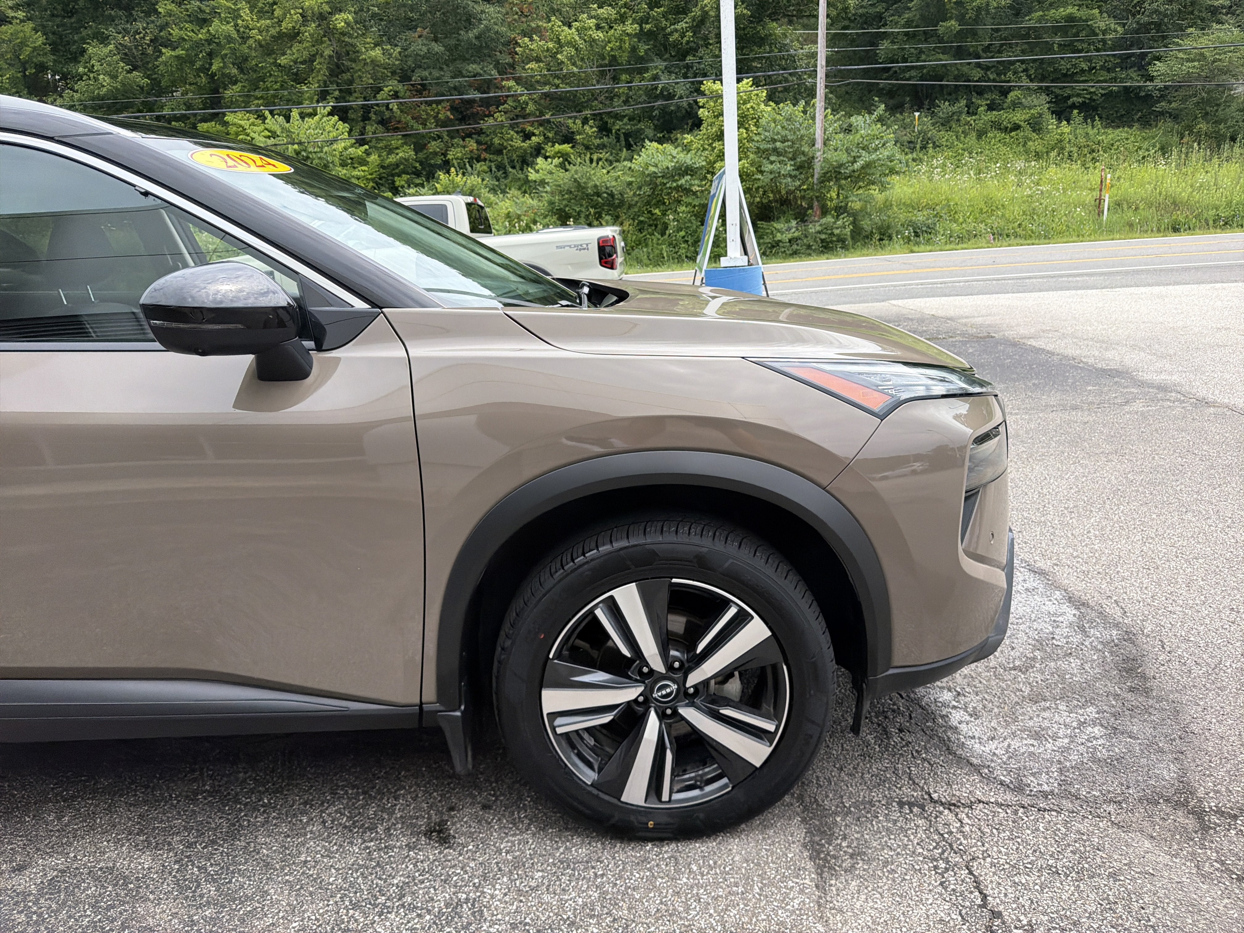 2024 Nissan Rogue SL