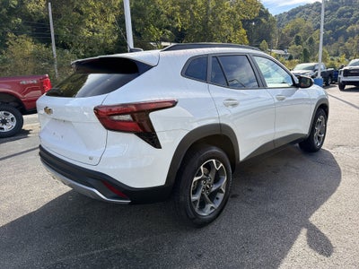 2025 Chevrolet Trax LT
