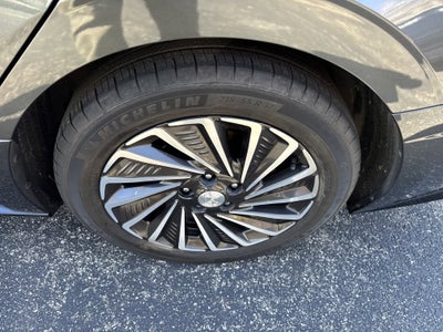 2023 Hyundai Sonata Hybrid Limited