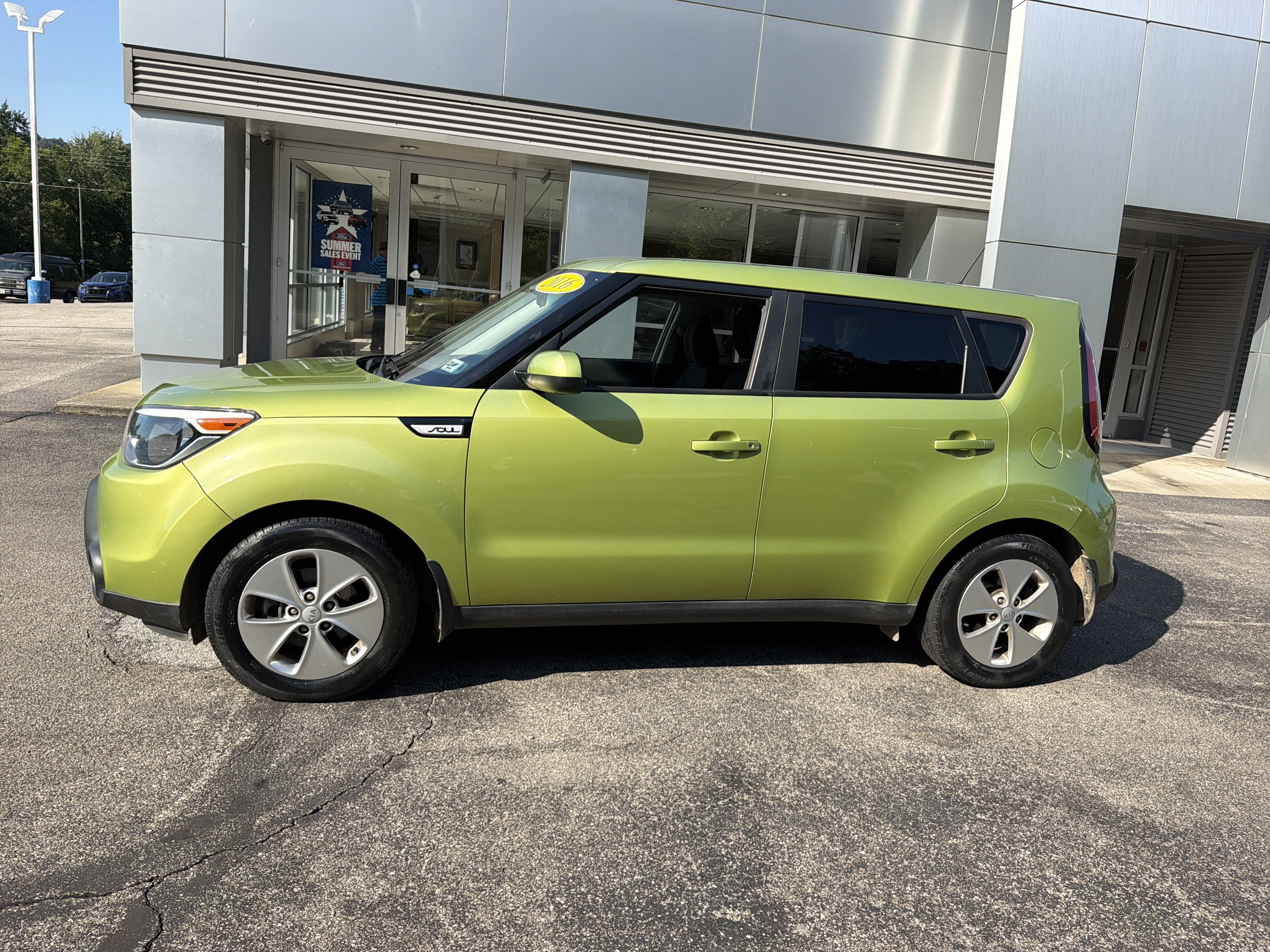 2016 Kia Soul Base